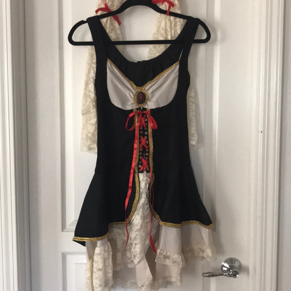 Sexy little Pirate’s playmatey costume